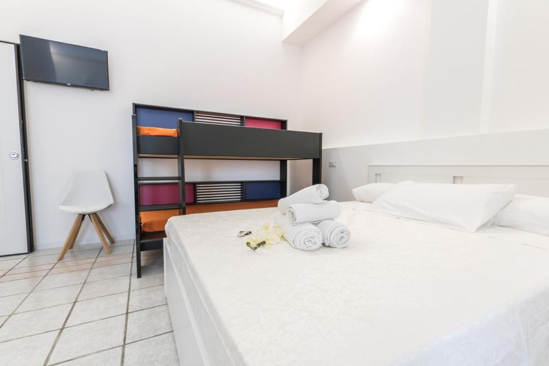La Gemma Del Salento Rooms&Apartments Racale Exterior photo