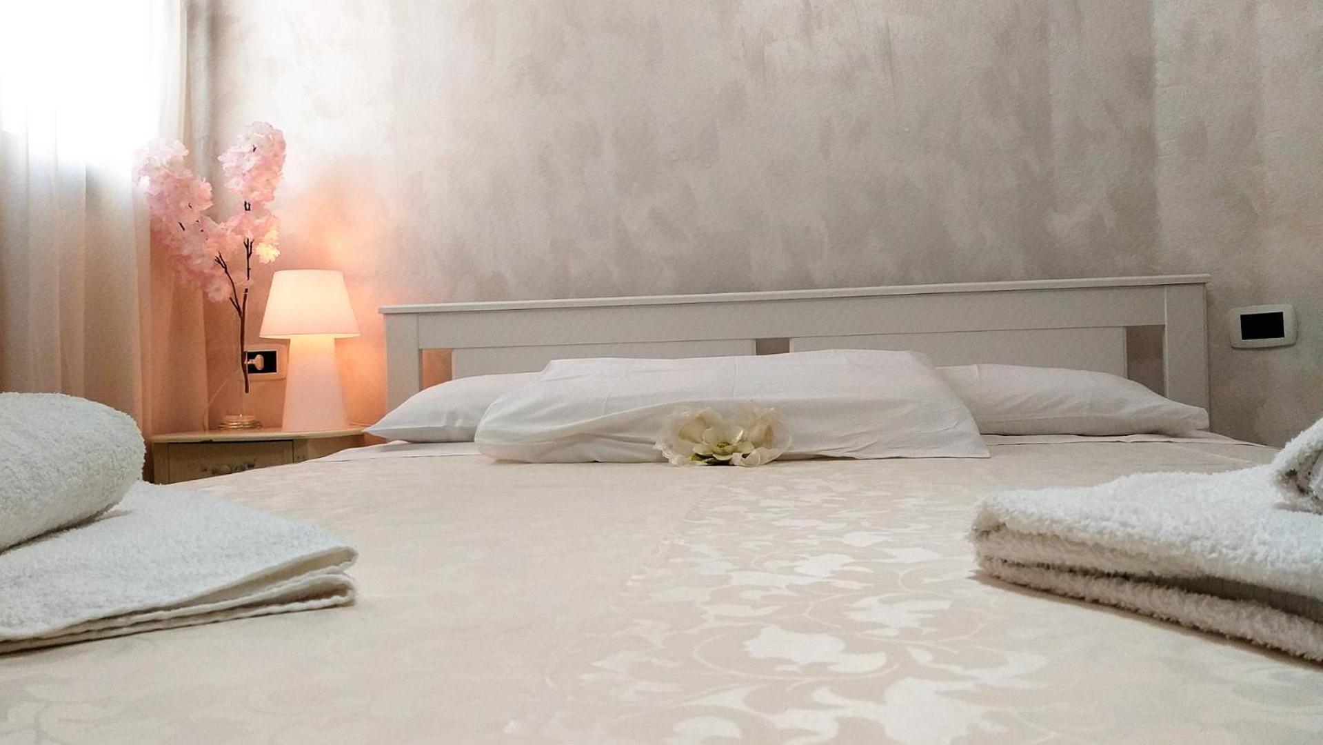 La Gemma Del Salento Rooms&Apartments Racale Exterior photo